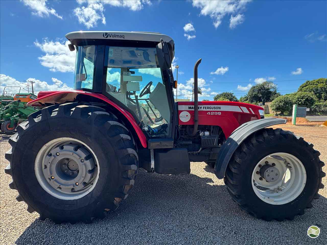 TRATOR MASSEY FERGUSON MF 4299 Tração 4x4 Pró Campo Concessionária Stara - Rondonópolis RONDONOPOLIS MATO GROSSO MT